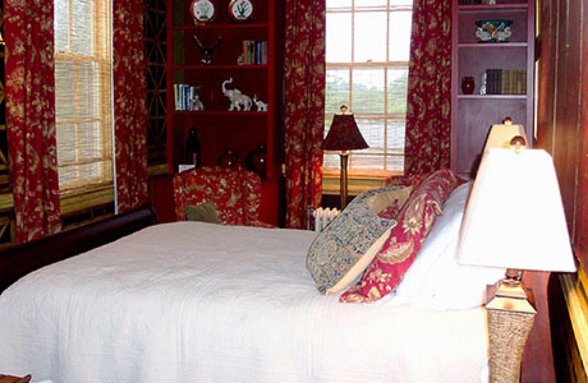 The Firehouse Inn Rutherfordton المظهر الخارجي الصورة