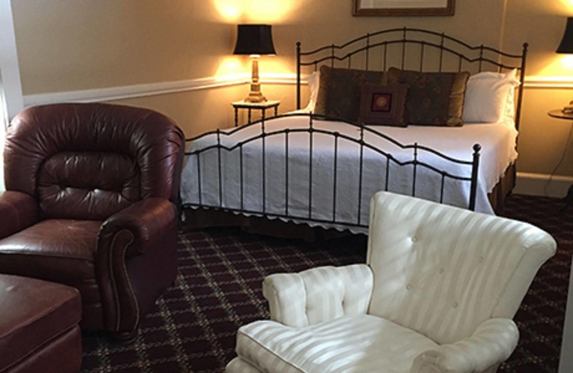 The Firehouse Inn Rutherfordton المظهر الخارجي الصورة
