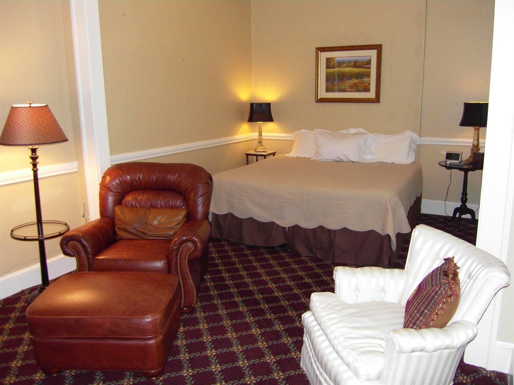 The Firehouse Inn Rutherfordton المظهر الخارجي الصورة